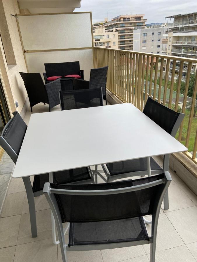 Superbe Appartement Renove A Neuf A 100M De La Mer Жуан-Ле-Пин Екстериор снимка